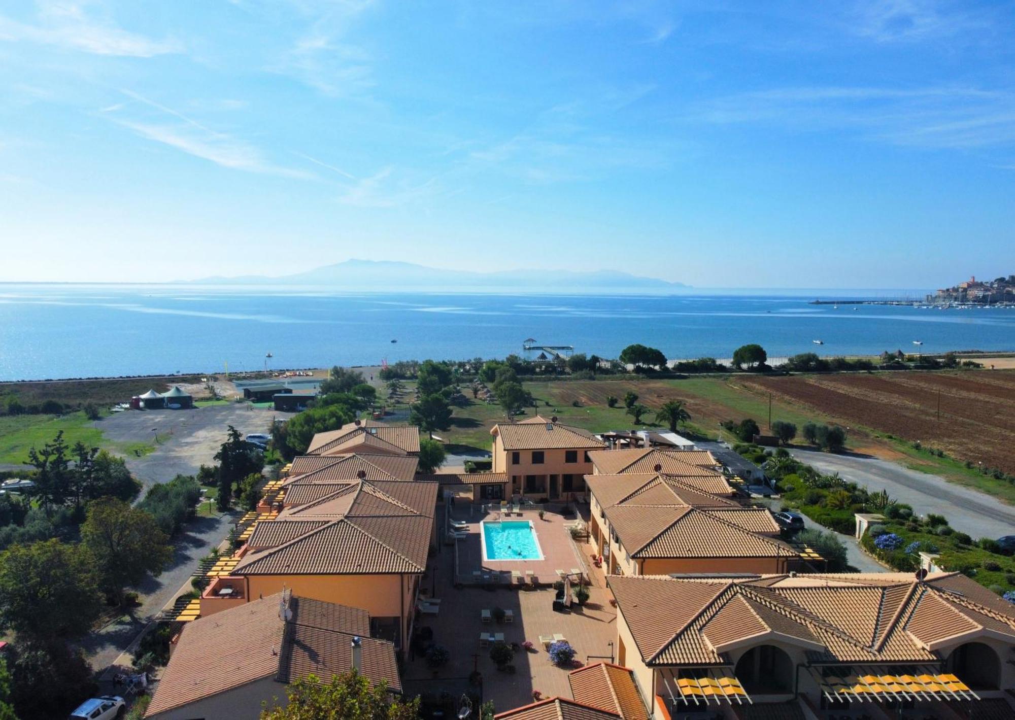 Residence Talamone Il Poderino Exterior photo